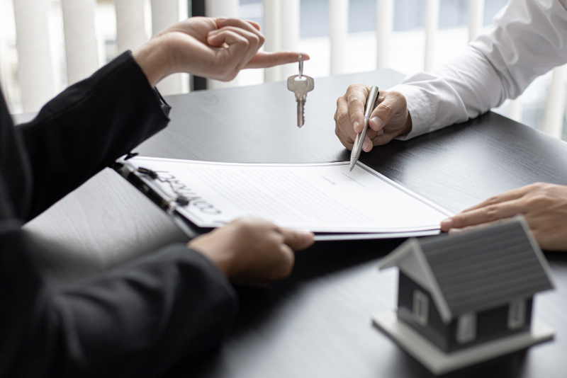Katere dokumente potrebujete za nakup nepremičnine in zakaj?